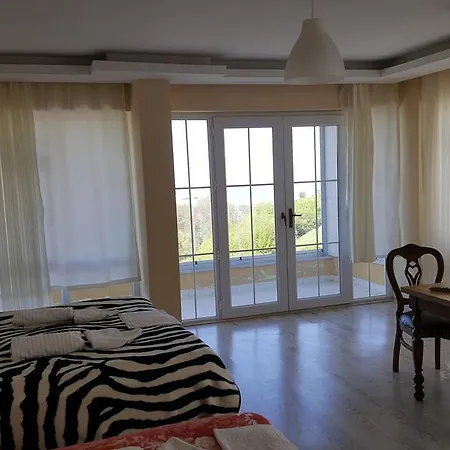 Ata Konuk Evi Апартаменты